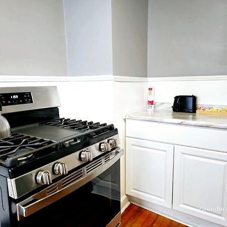 Lovely! Near Cleve Clinic/Uh/Cwru/Dwntwn W/Porch Villa Cleveland Eksteriør billede