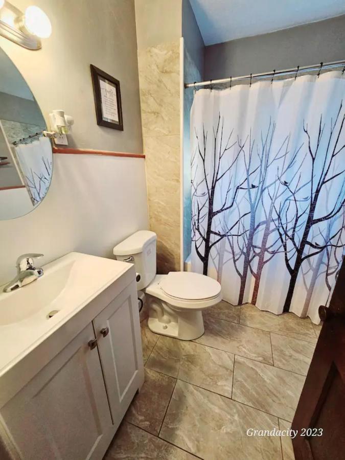 Lovely! Near Cleve Clinic/Uh/Cwru/Dwntwn W/Porch Villa Cleveland Eksteriør billede