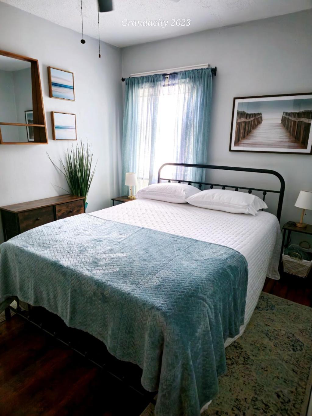 Lovely! Near Cleve Clinic/Uh/Cwru/Dwntwn W/Porch Villa Cleveland Eksteriør billede